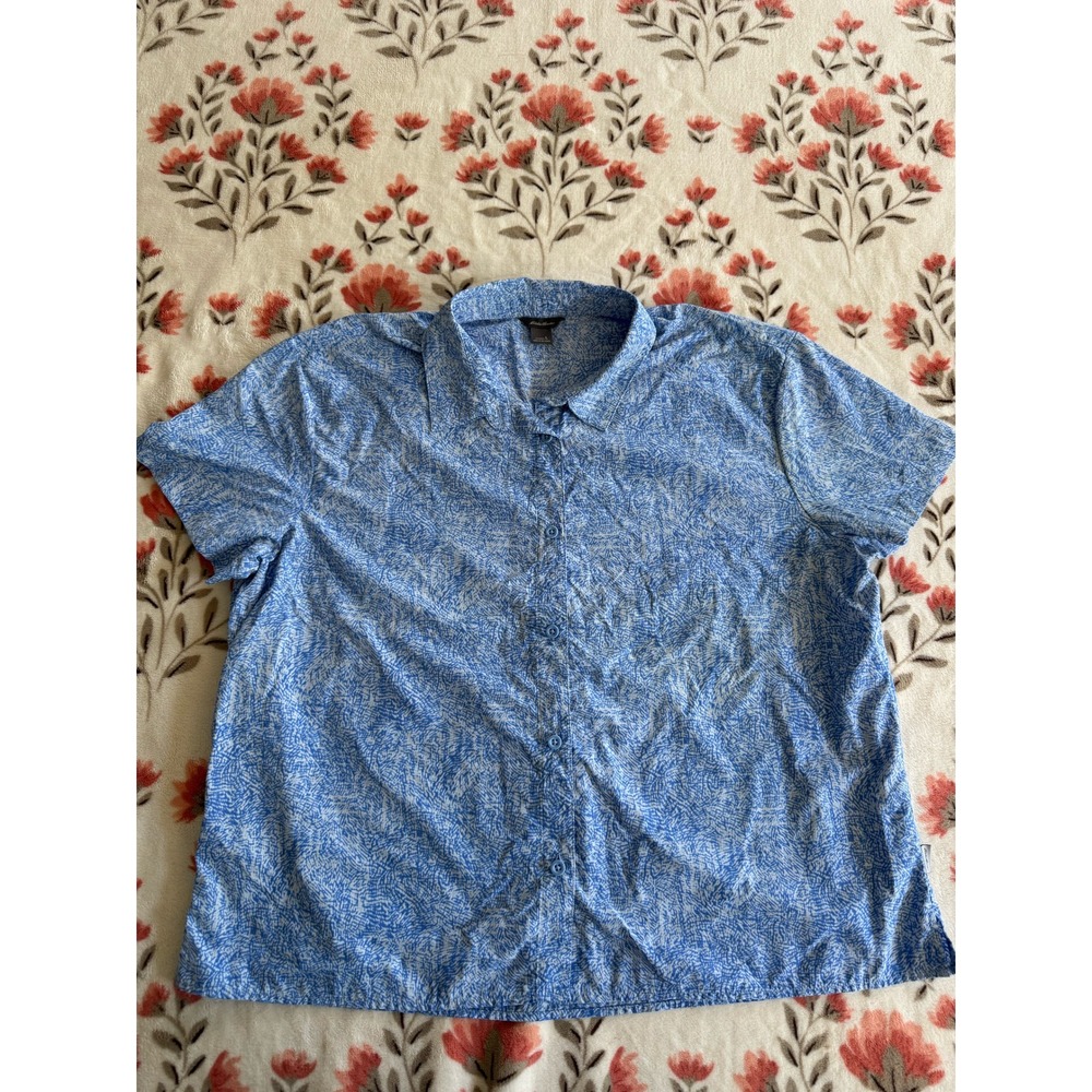 Eddie Bauer Womens Large Blue White Abstract Print Nylon Short Sleeve Button Up